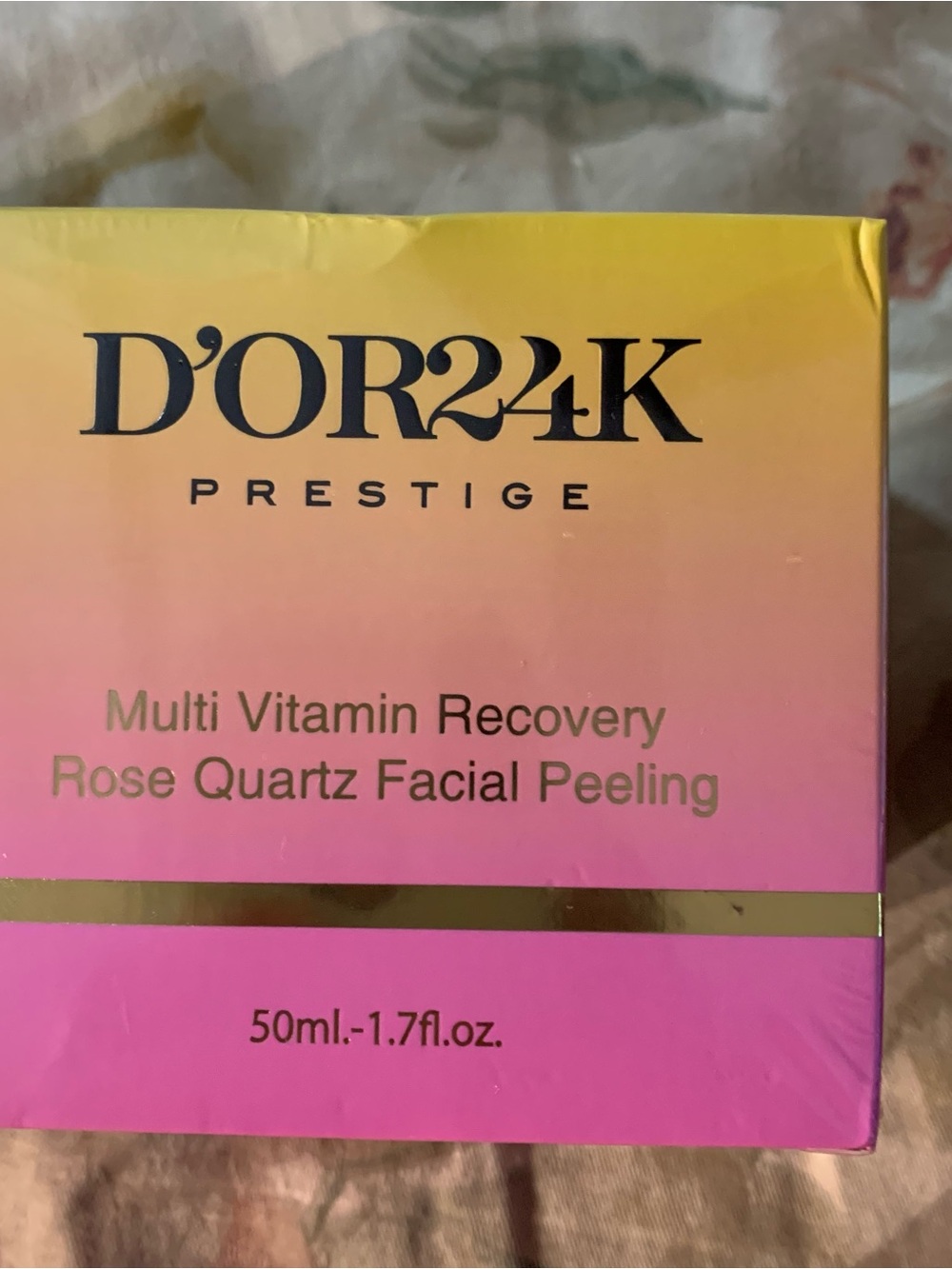 D'OR24K Prestige Multi Vitamin Recovery Rose Quartz Facial Peeling - Pink